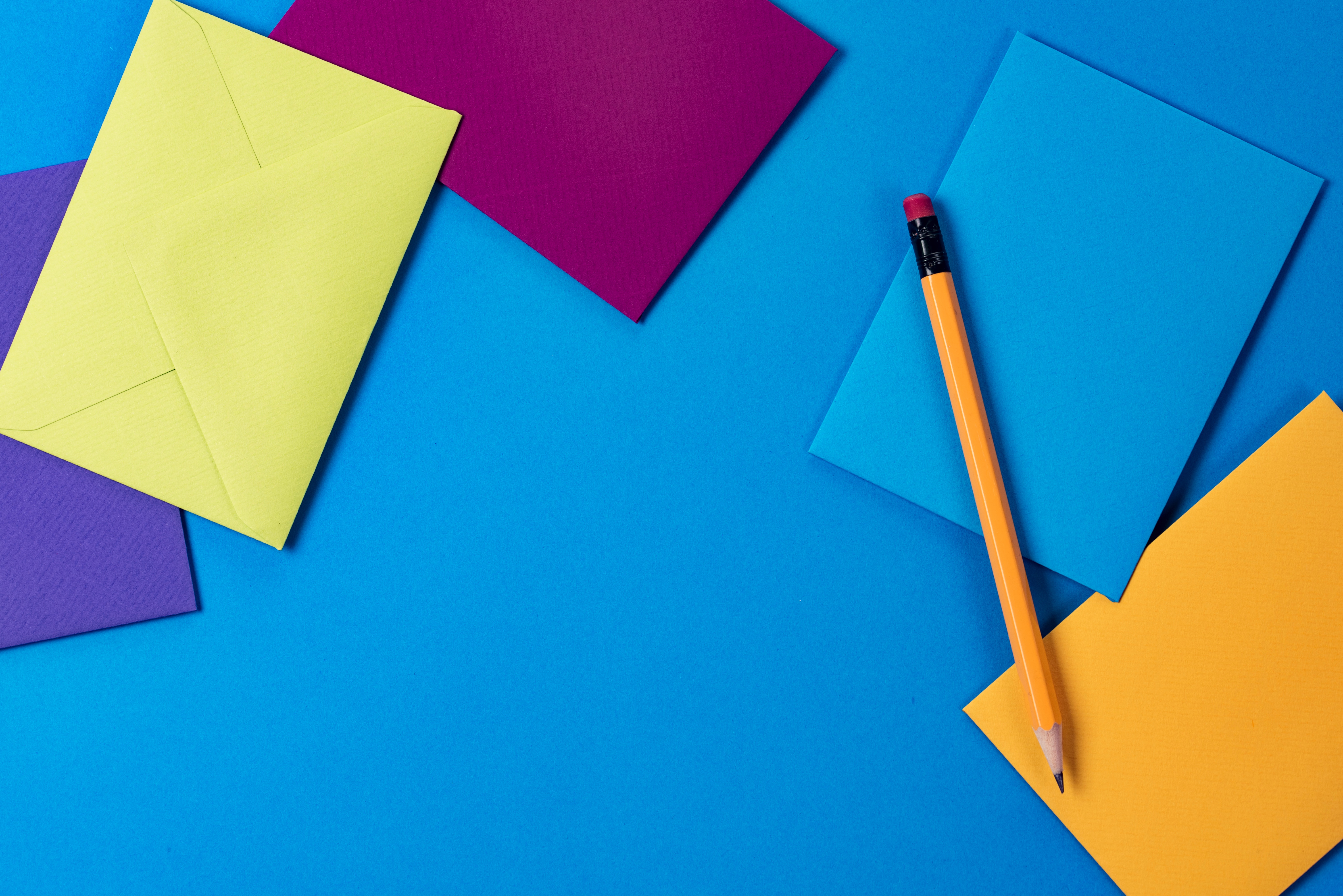 stampa e grafica digitale su carta di varia grammatura e colore